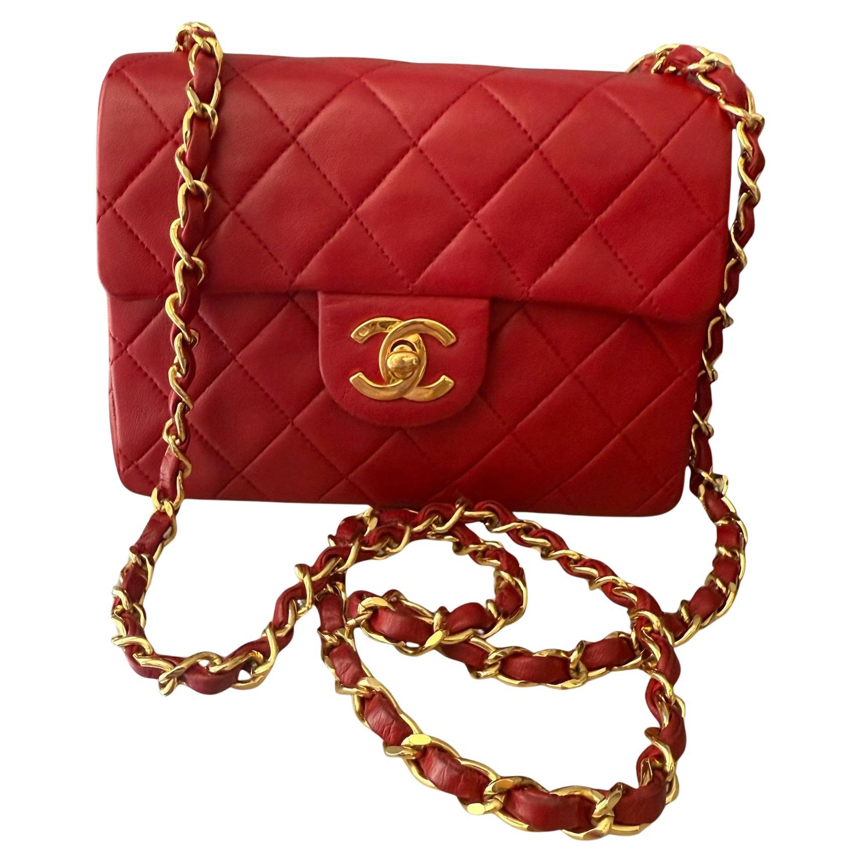 Chanel Mini Square 17cm Cuir Rouge Classic Leather Sac à bandoulière Crossbody en vente