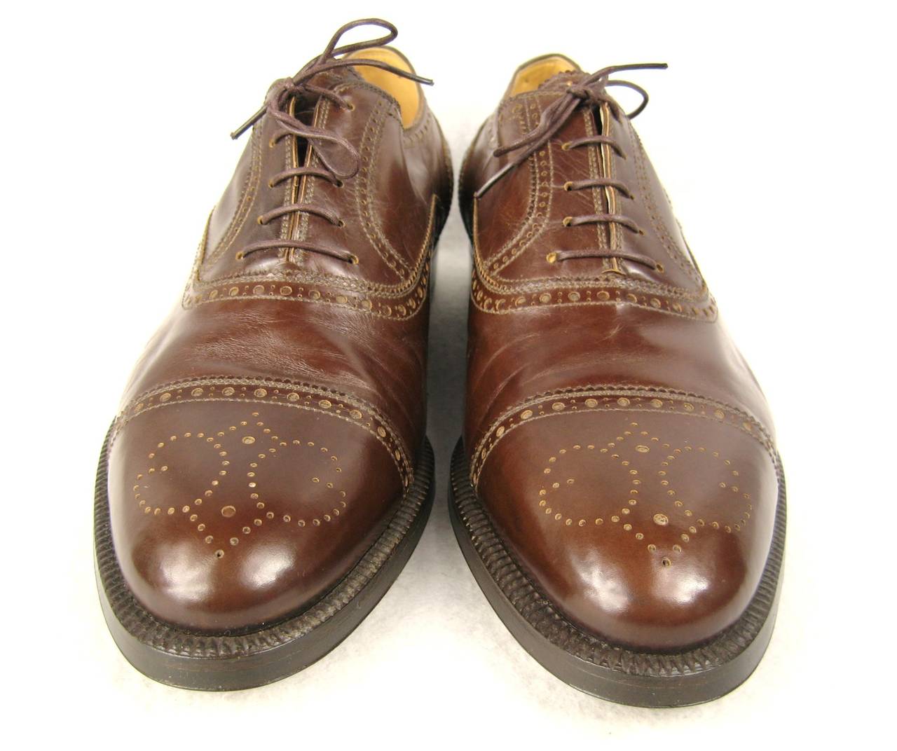 Brown 1970s Gucci Wingtip Oxfords Men's Shoe For Sale at 1stdibs