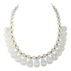 1940s Opaque Clear Glass Bib Tear Drop Necklace 11