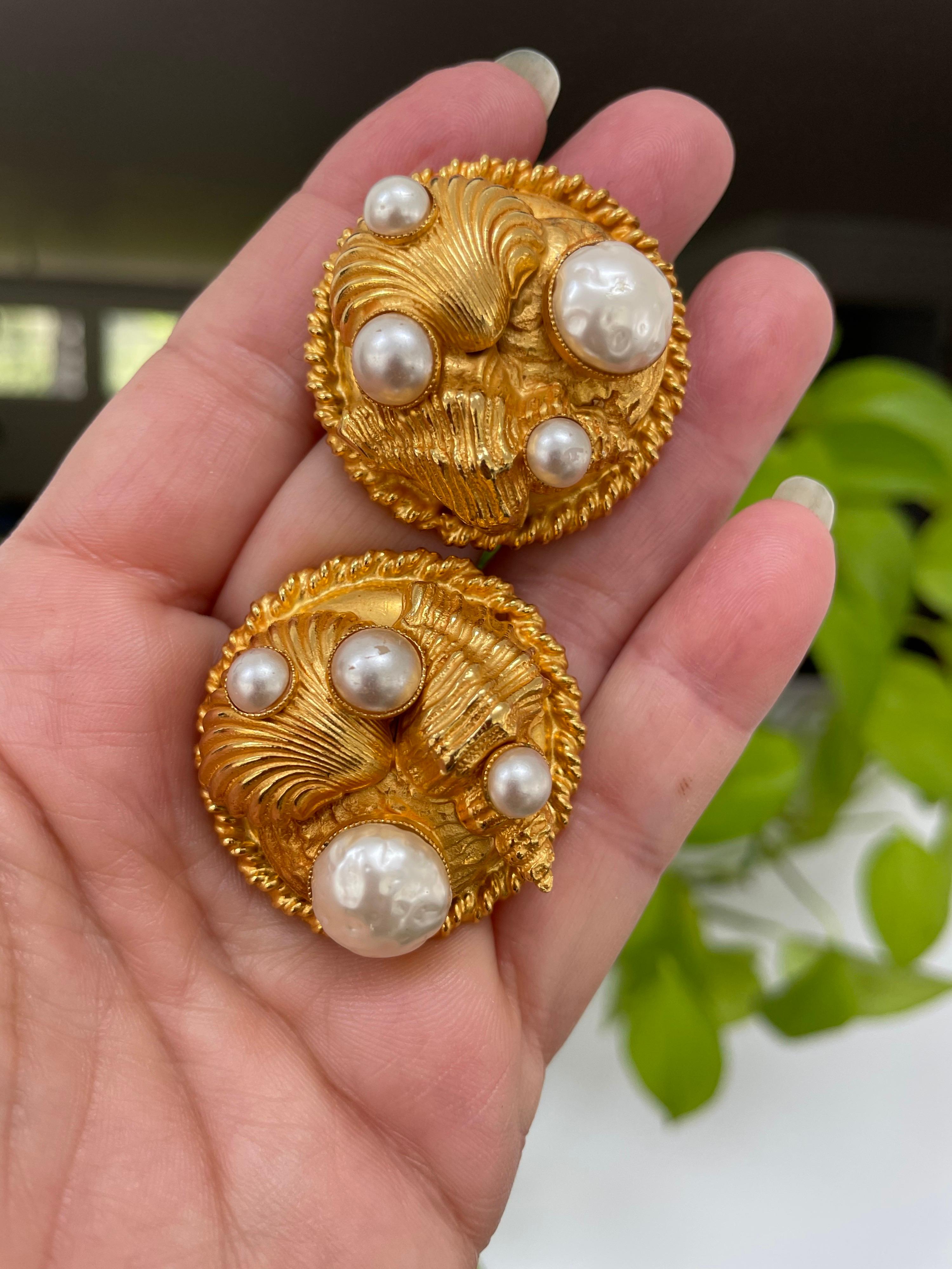  Dominique Aurientis Gold Gilt Sea shell Earrings New, Never Worn 1980s In New Condition In Wallkill, NY