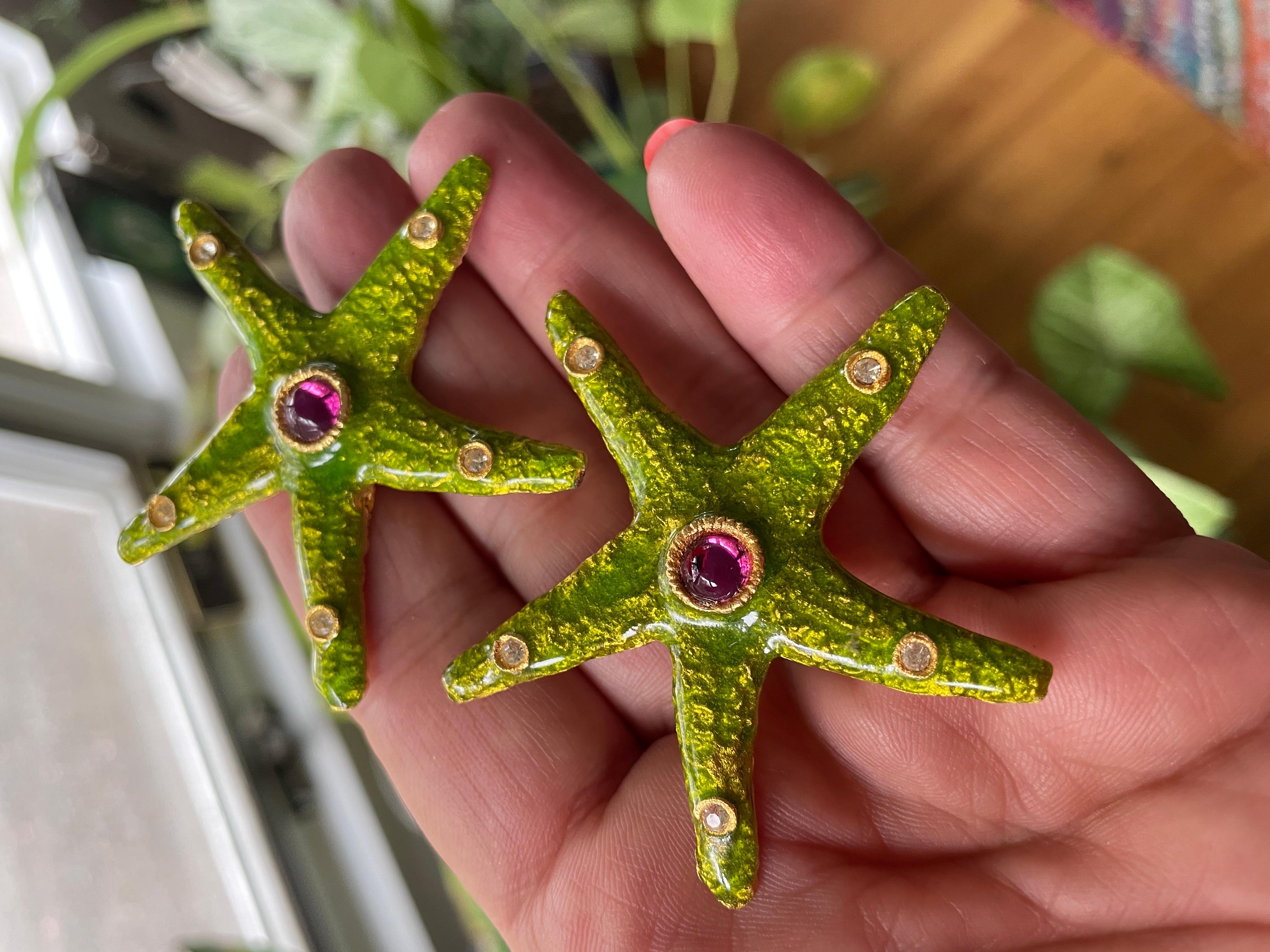 Yosca Green Earrings enameled Starfish New, Never Worn - 1980s For Sale 2