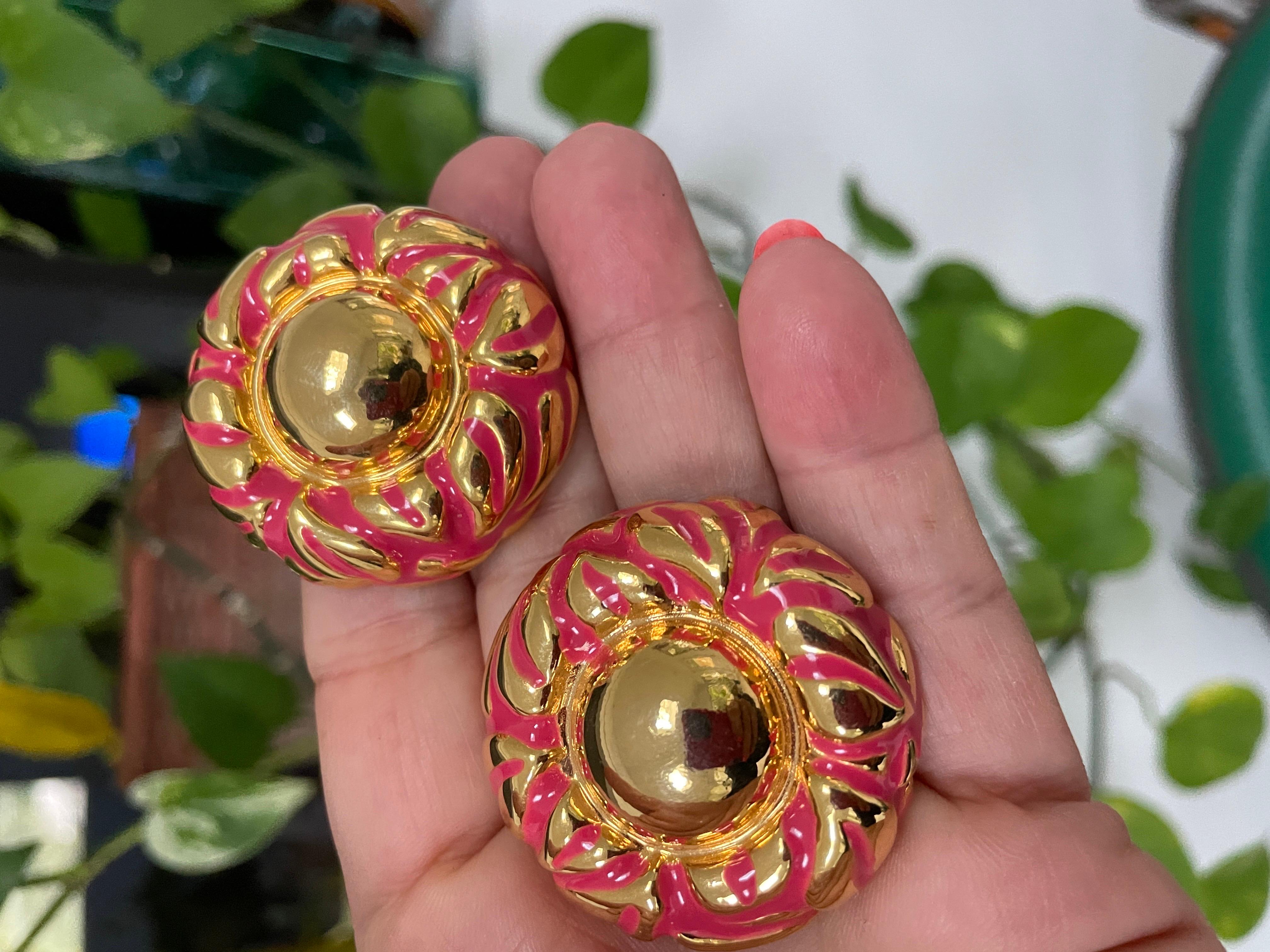 Escada Button Disc Earrings Pink Gold 1980s  For Sale 1