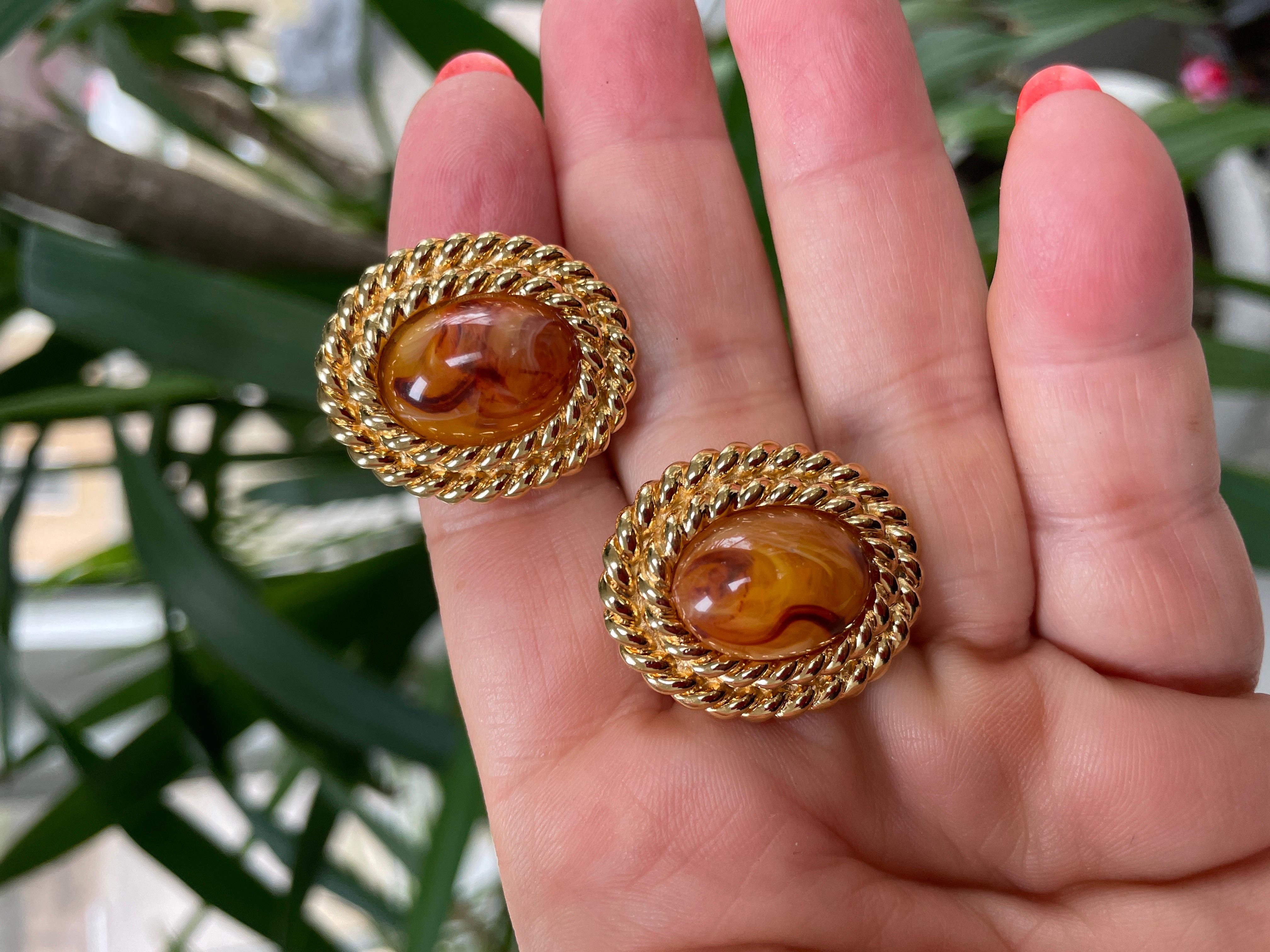  Ciner Faux amber Clip On earrings New, Never Worn 1980s For Sale 1
