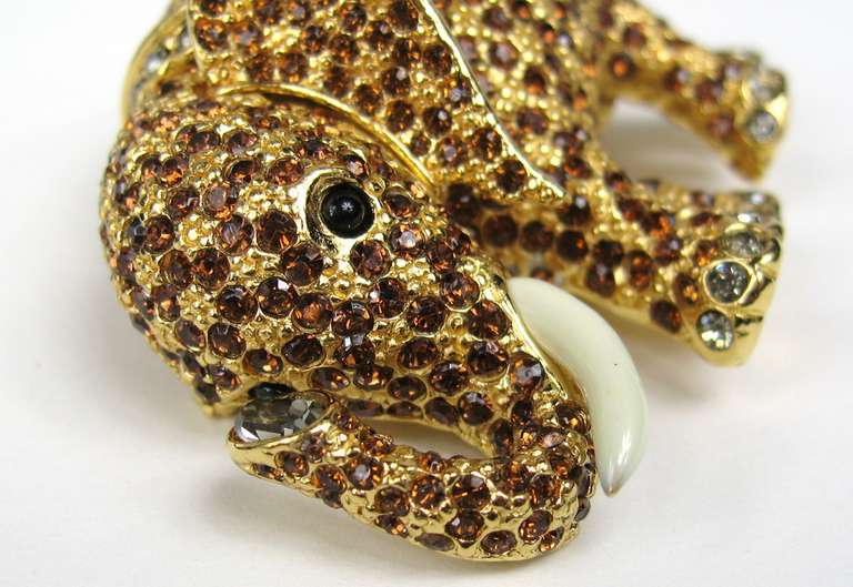 Ciner encrusted Swarovski Crystal elephant brooch New Old Stock In New Condition In Wallkill, NY