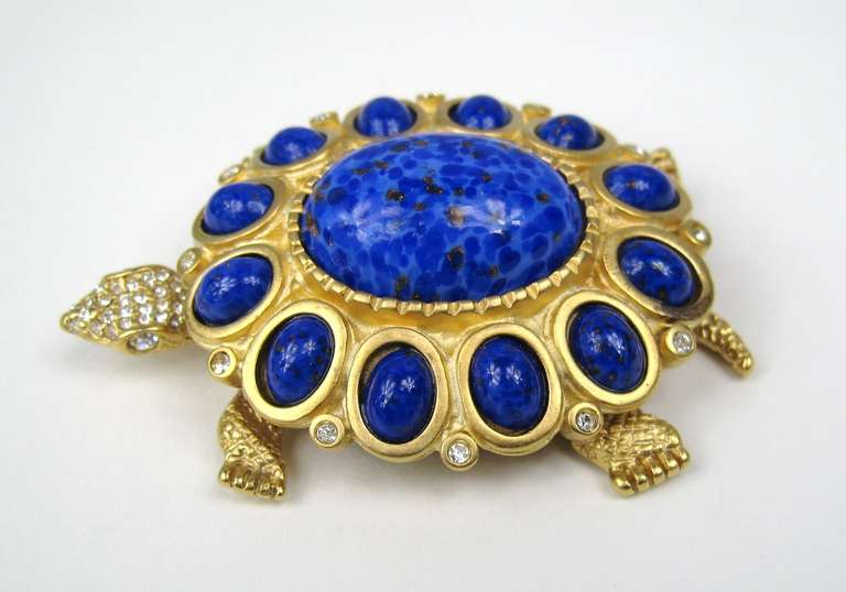 Kenneth Jay Lane Gold Gilt  Lapis Blue Cabochon Turtle Brooch In New Condition In Wallkill, NY