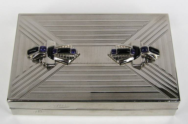 Judith Leiber Art Deco Purple Crystal Minaudiere Clutch In Excellent Condition In Wallkill, NY