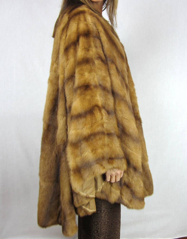 Women's Vintage Mink Revisable Mink Fur cape O/S