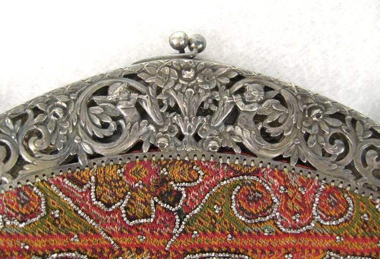 Women's Stunning 20s Beaded Red Steel Beaded Handbag
