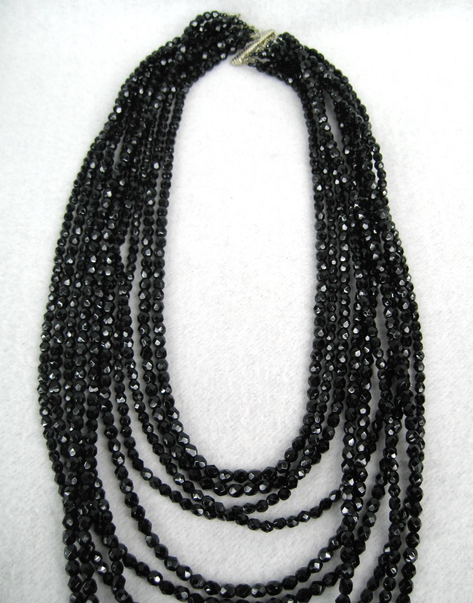 1940s Stunning Black Jet Glass Bib 11 Strant Necklace  In Excellent Condition In Wallkill, NY