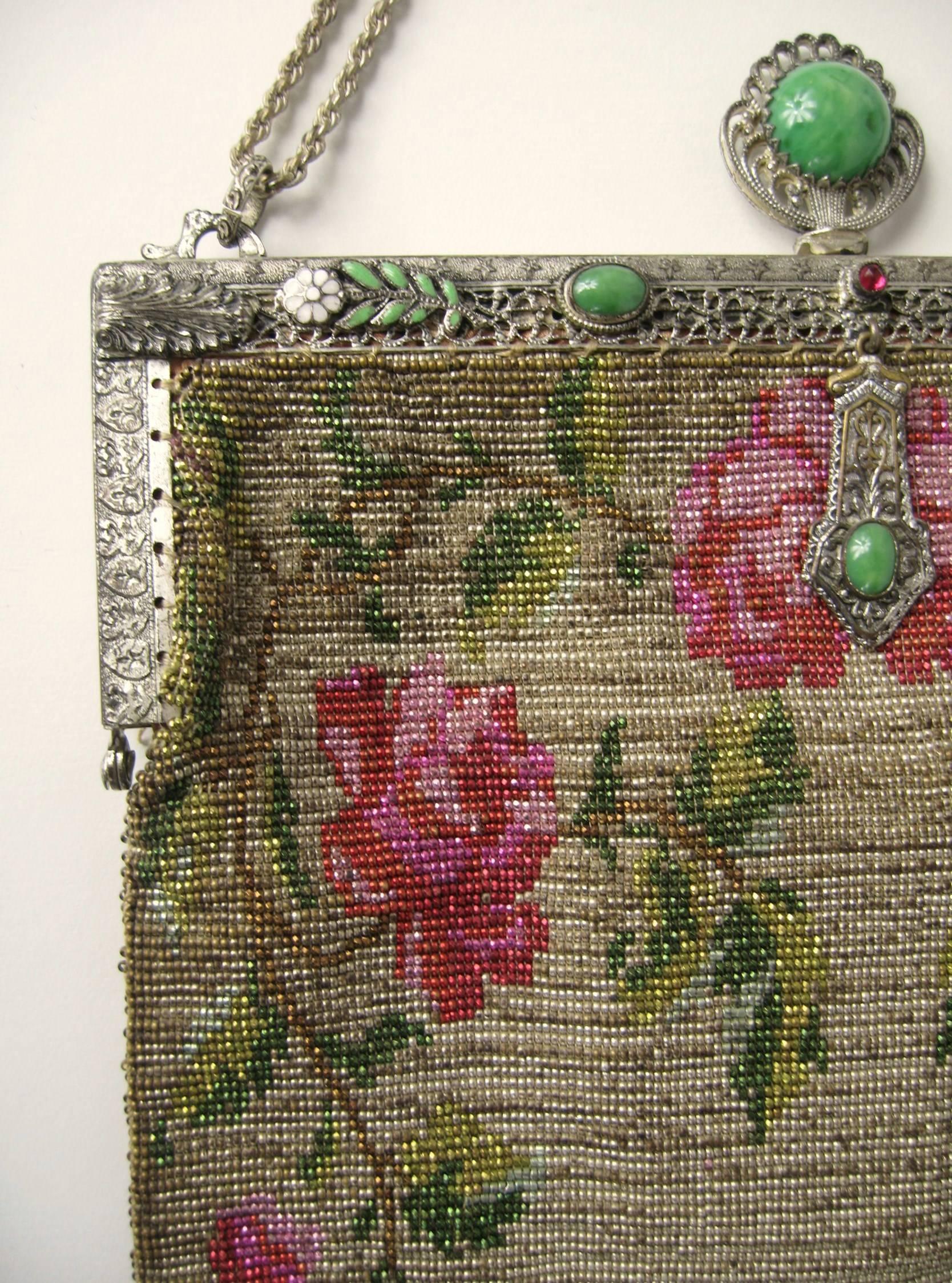 Exquiste Antique Steel Beaded Flapper Hand Bag In Excellent Condition In Wallkill, NY