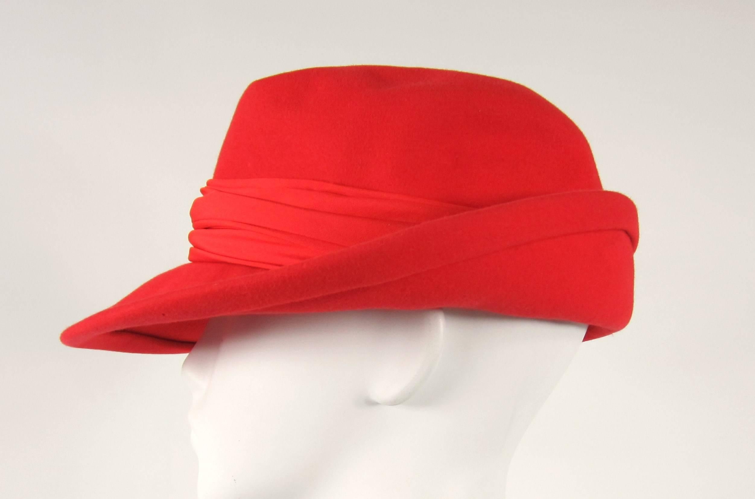 Vintage 1960s Red Wool Fedora Hat  In Excellent Condition In Wallkill, NY
