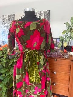 Maxi Dress Floral Green & Red 1970s Bergdorf Goodman Evelyn Byrnes
