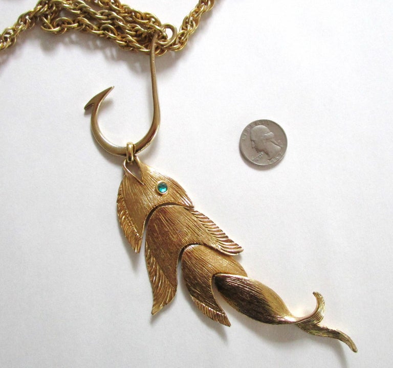 Vintage NAPIER Gold Tone Articulated Fish Pendant Runway Ready Necklace