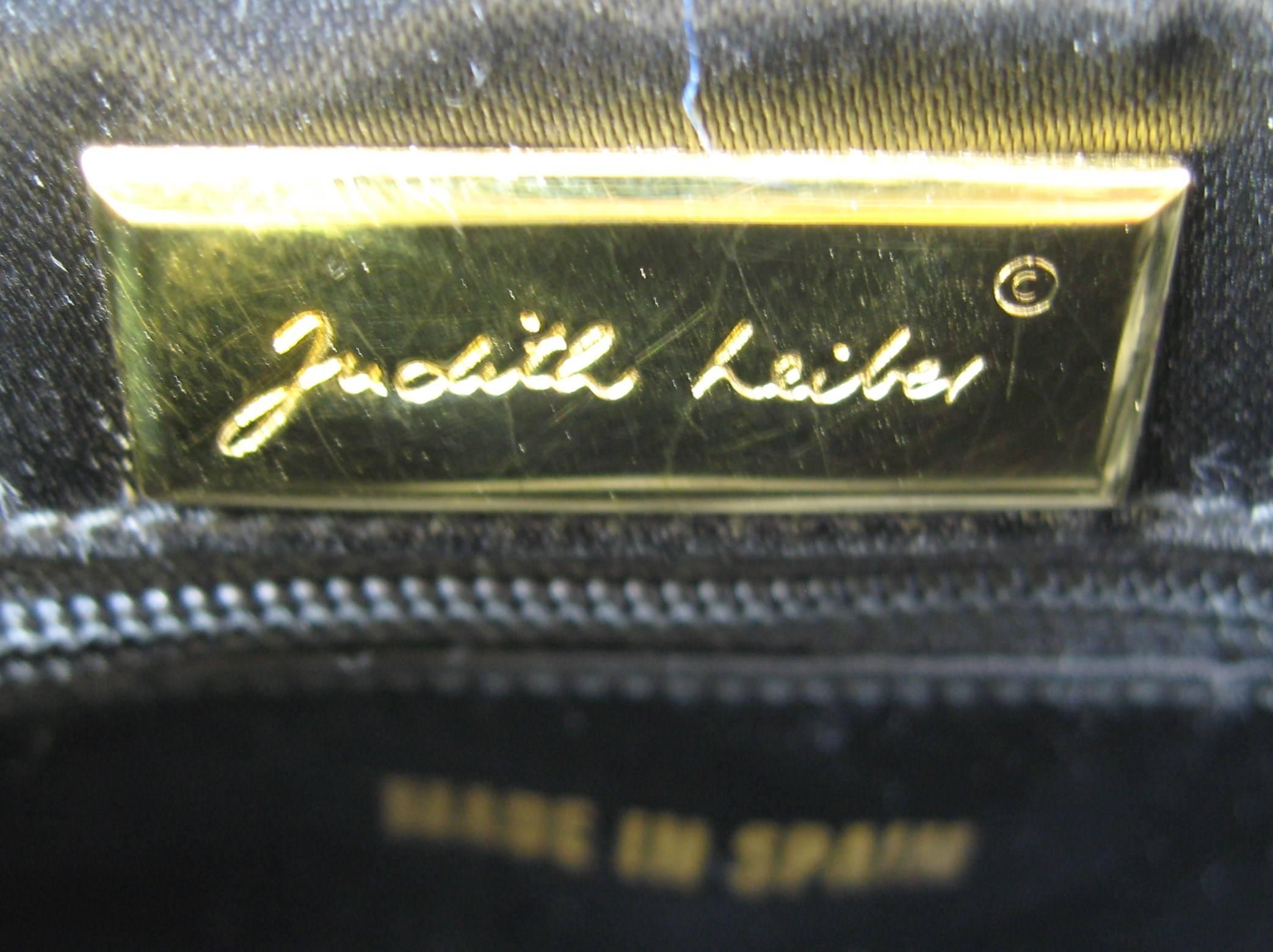 Judith Leiber Vintage Black karung Snake skin clutch Cabochon Closure Never used 3