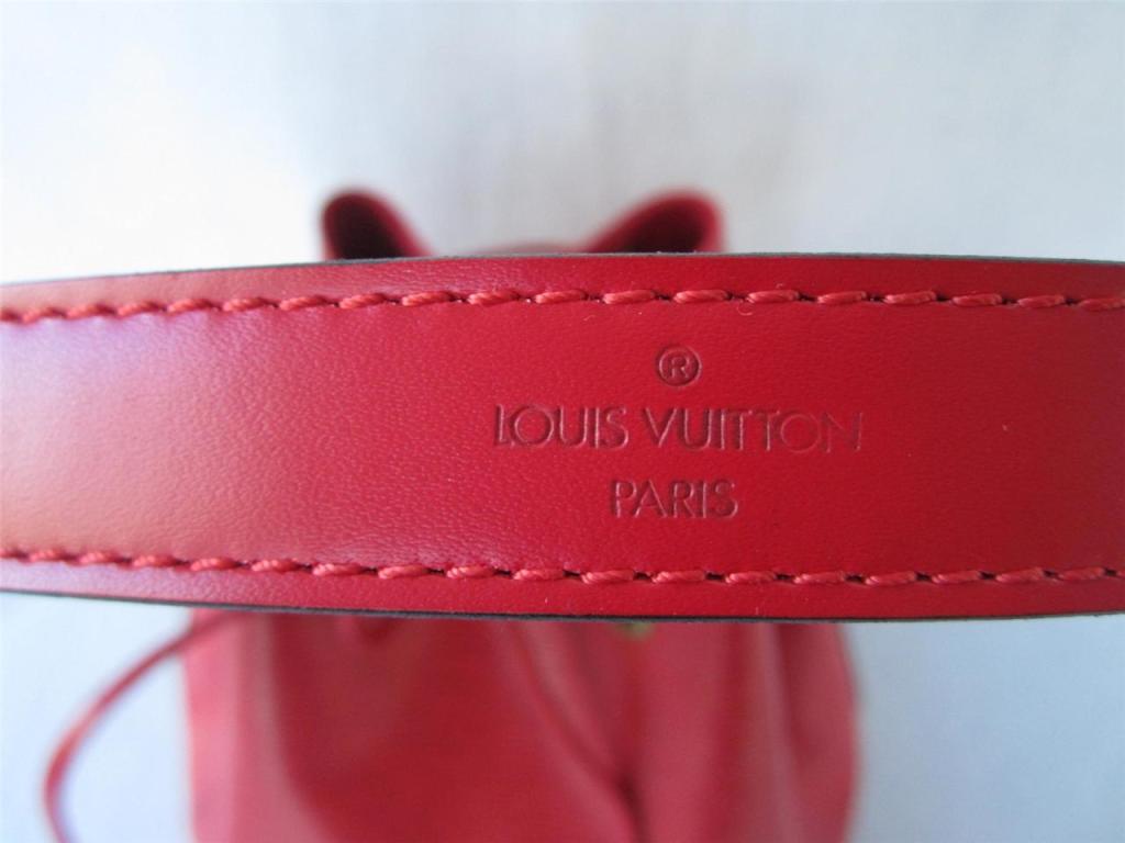 Louis Vuitton Epi Noe Red Leather Shoulder Drawstring Handbag  10