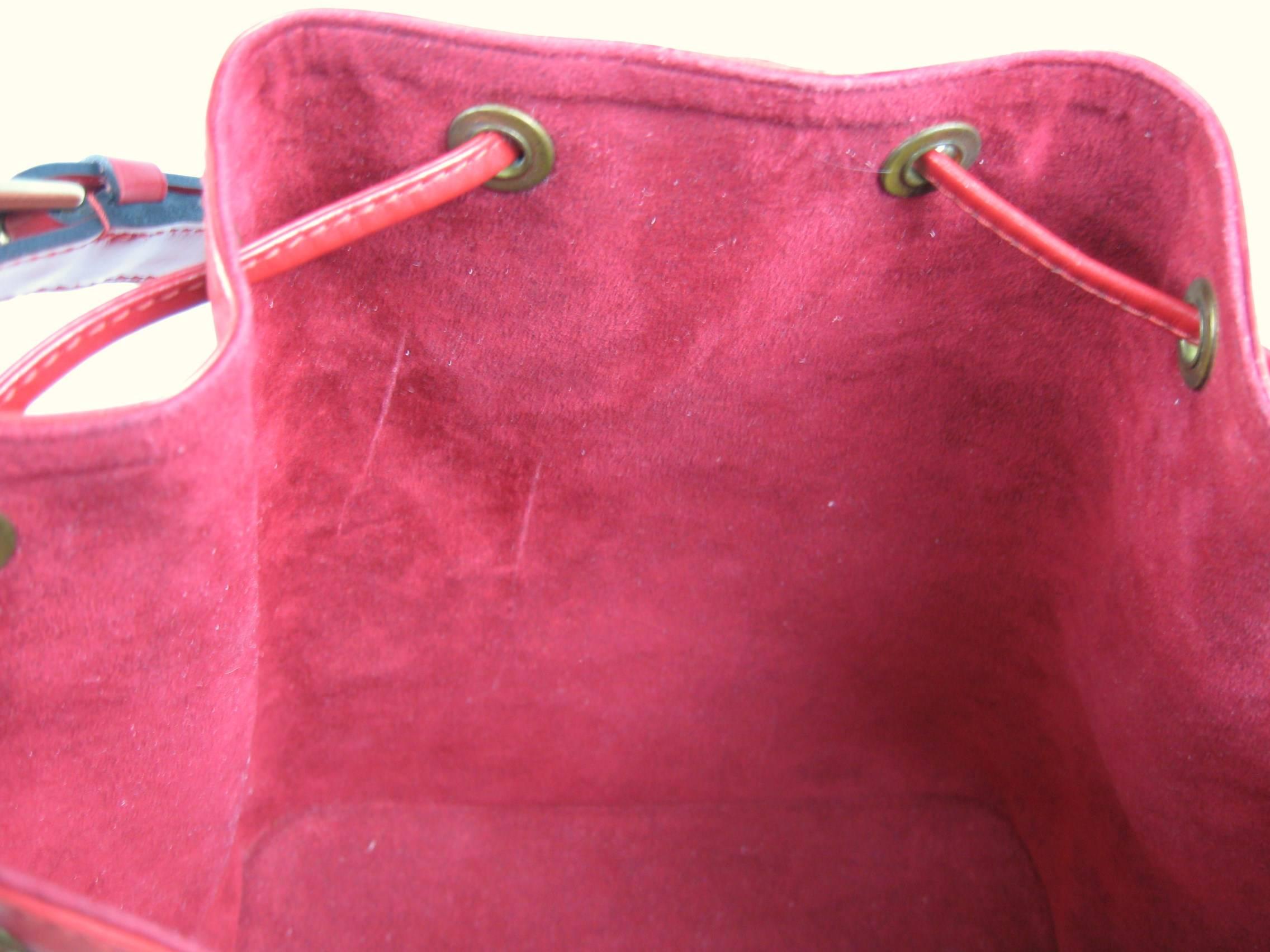 Louis Vuitton Epi Noe Red Leather Shoulder Drawstring Handbag  12