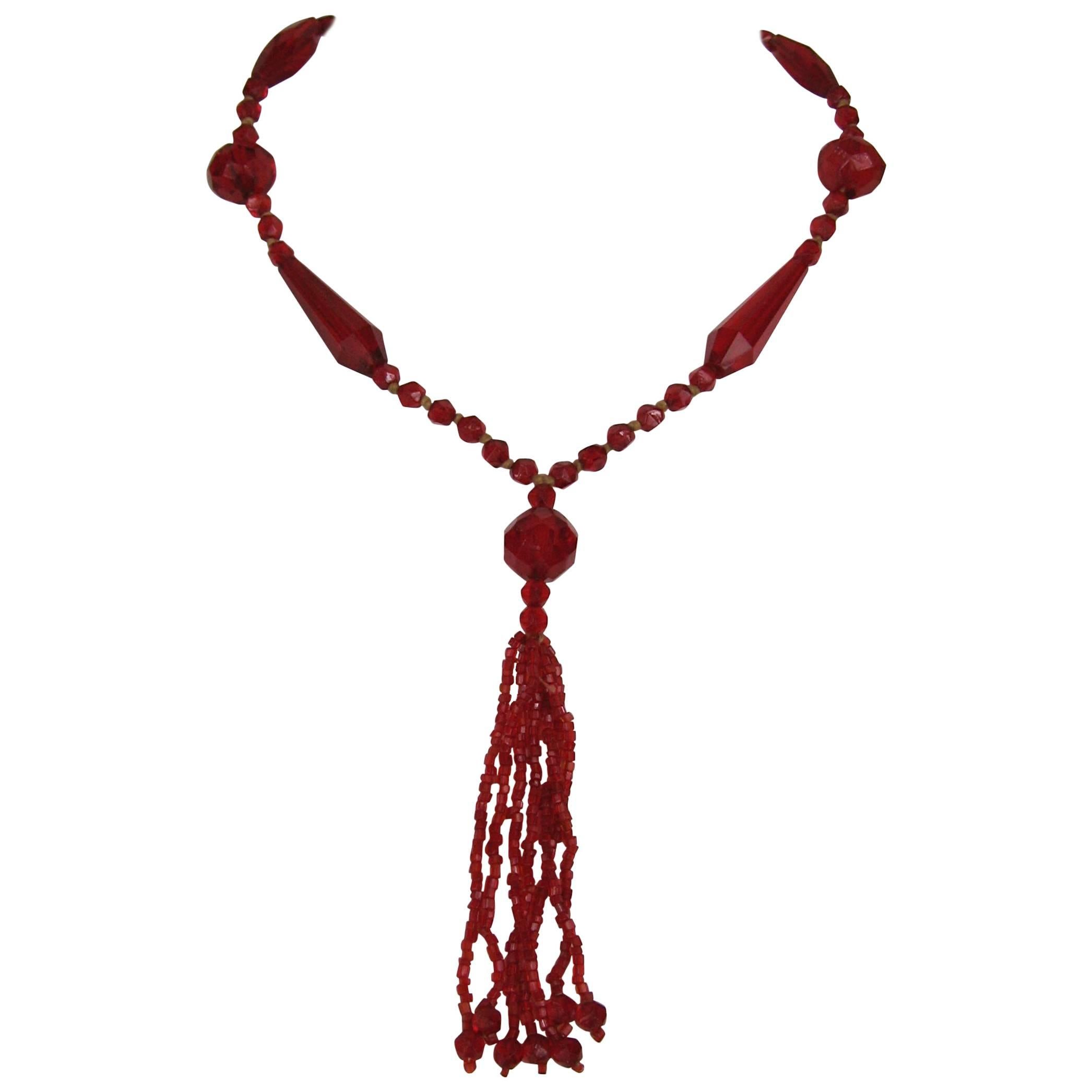 Rote Sautoir-Halskette aus Flapper-Glas, Art déco, 1920er Jahre im Angebot