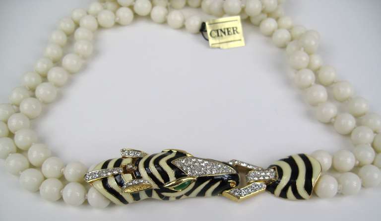Perlina Collana Ciner Crystal Double Strand Zebra Goldtone 1980s in vendita