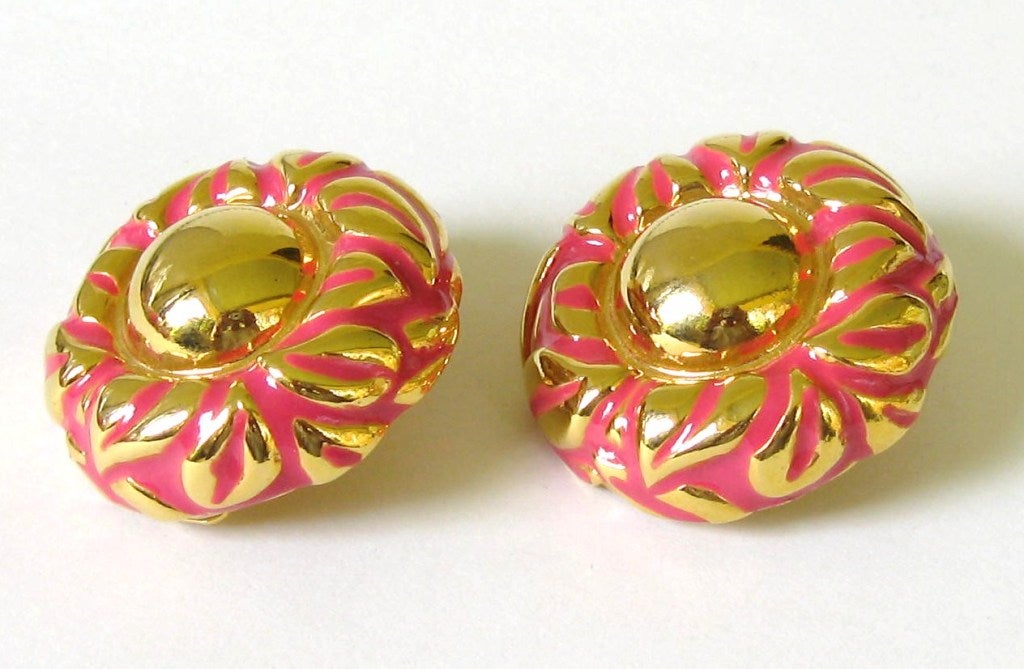 pink disc earrings