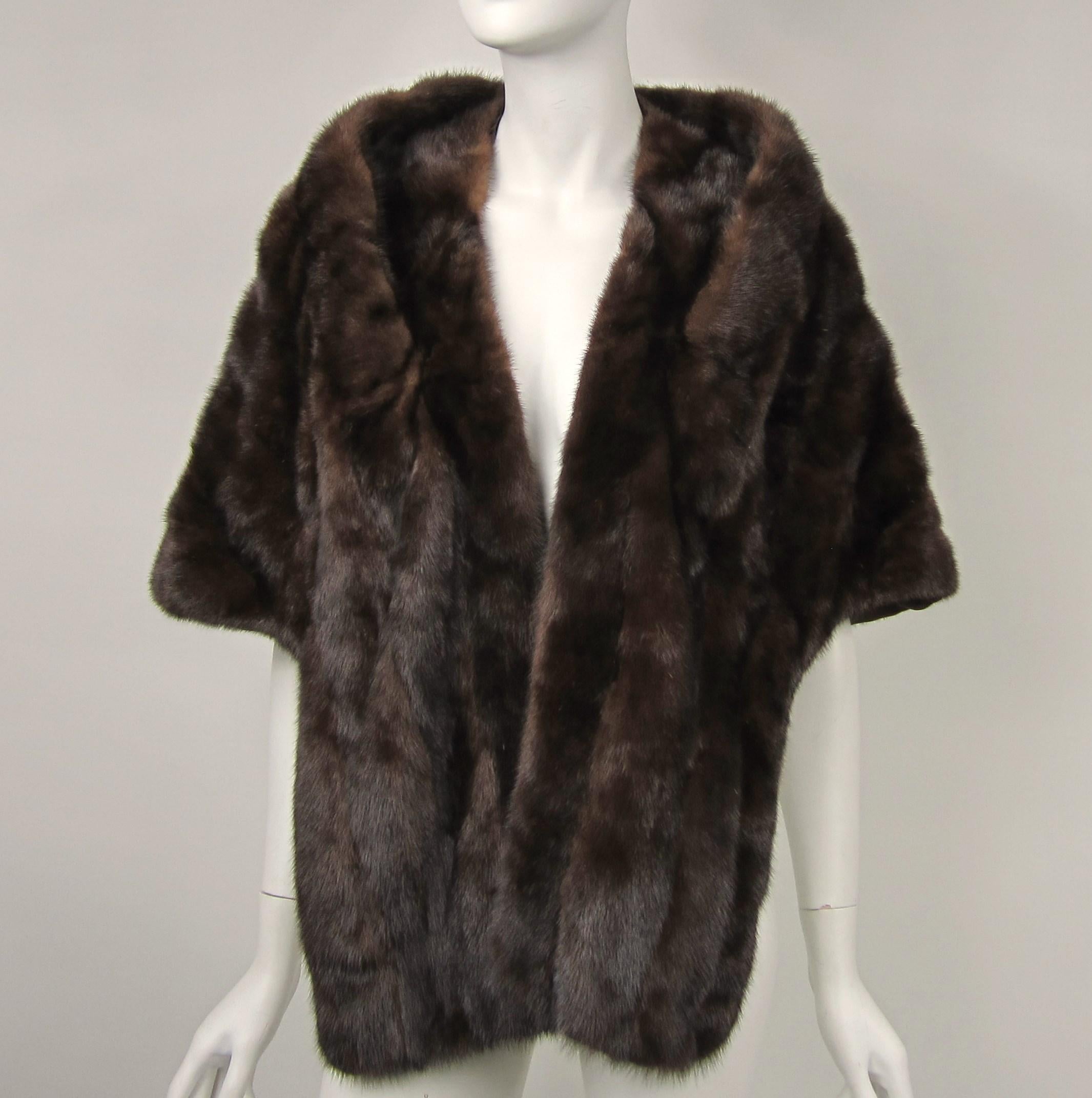 Vintage Dark Ranch Mink 1960s Stole - shawl  In Excellent Condition In Wallkill, NY