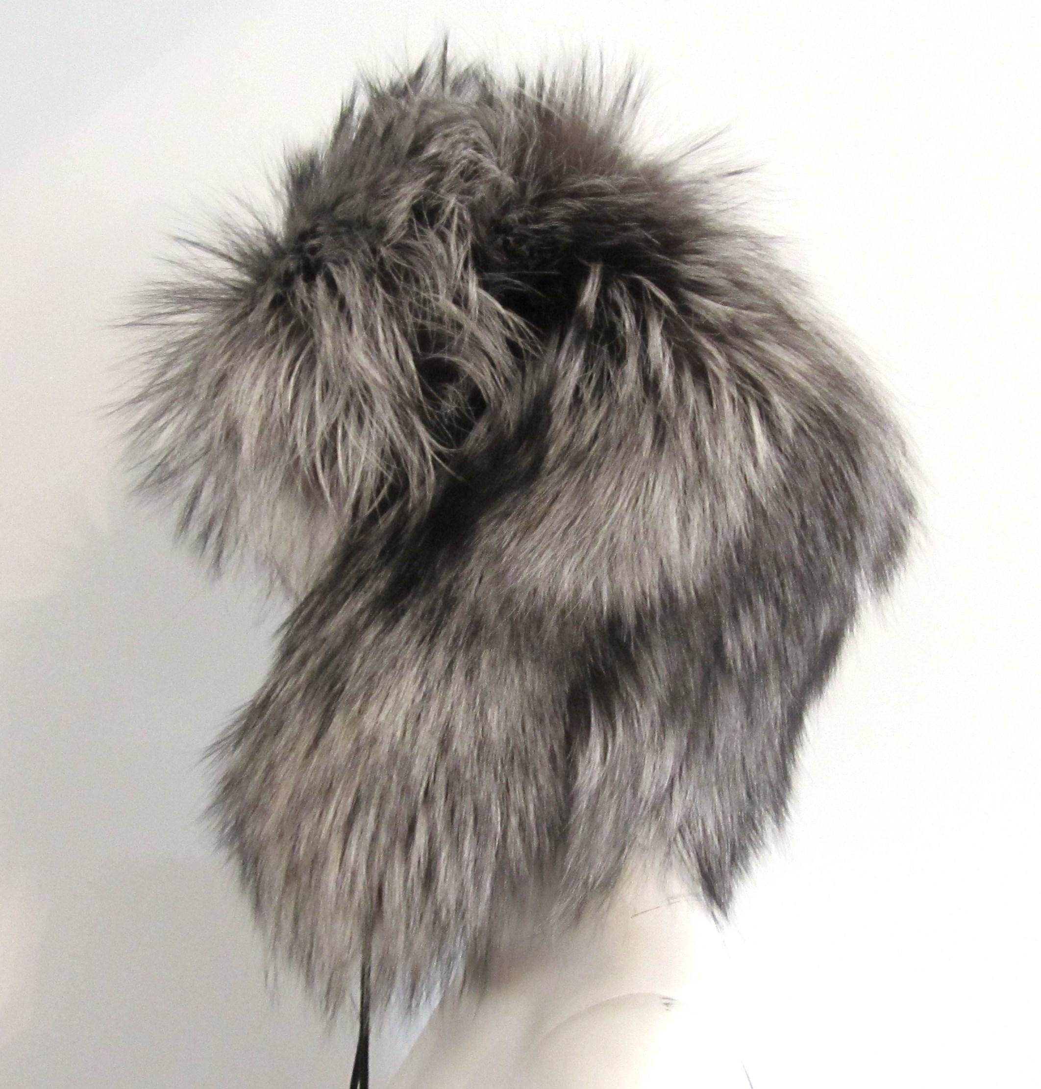 Silver Tipped Fox Trapper Hat New, Never worn  In New Condition In Wallkill, NY