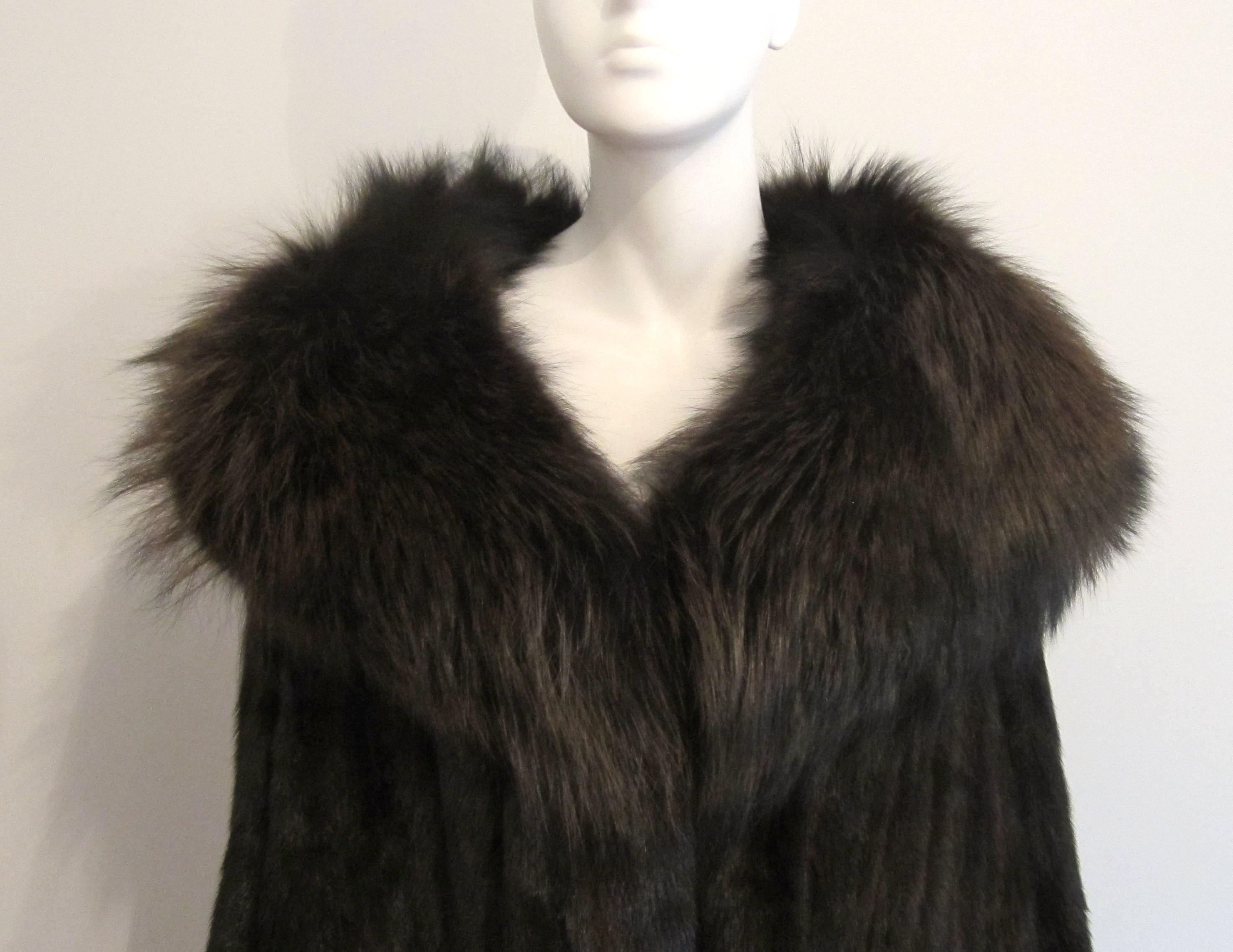 Stunning Mink Coat  w/ Oversized Fox Collar Hood -Jacket  In New Condition In Wallkill, NY