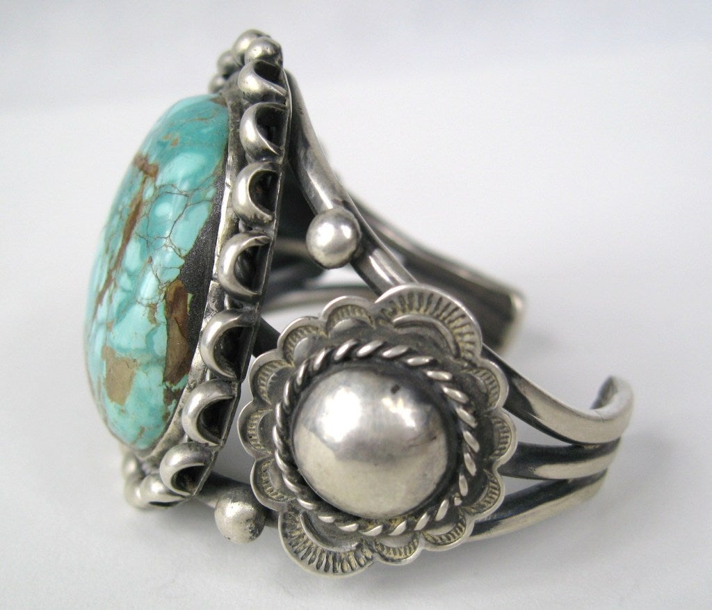 Navajo Native American Sterling silver Turquoise bracelet Pawn Cuff In Excellent Condition In Wallkill, NY