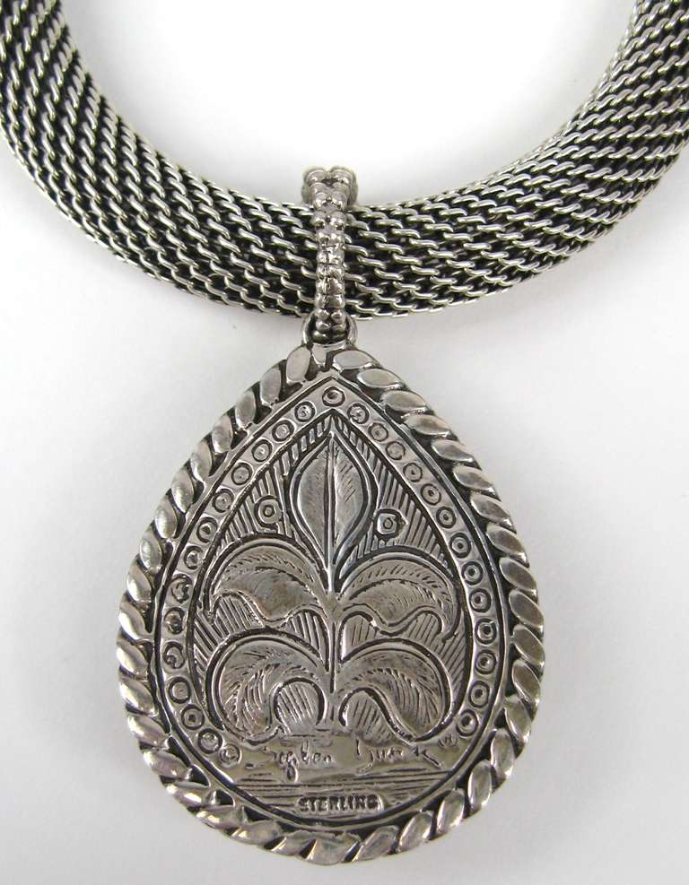 Stephen Dweck Sterling Silver Necklace Floral Topaz Intagalio 1990s  In New Condition For Sale In Wallkill, NY