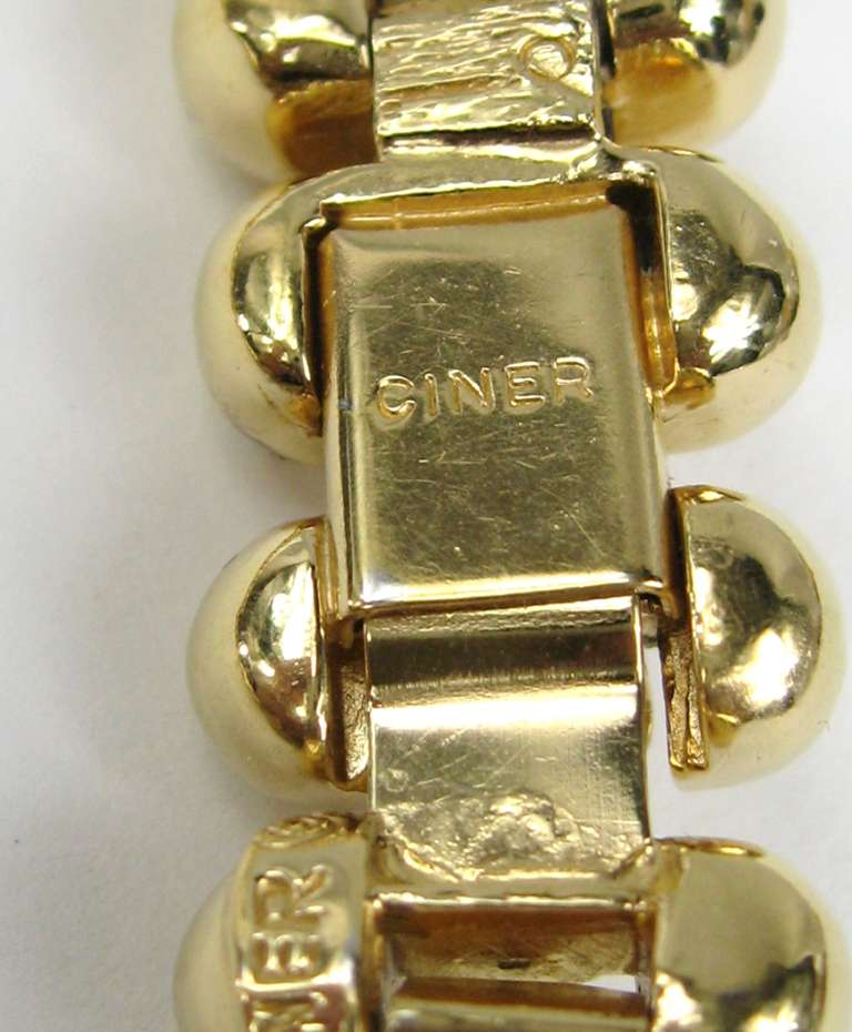 Ciner Swarovski Necklace Crystal Encrusted Gold tone 1990s In New Condition For Sale In Wallkill, NY