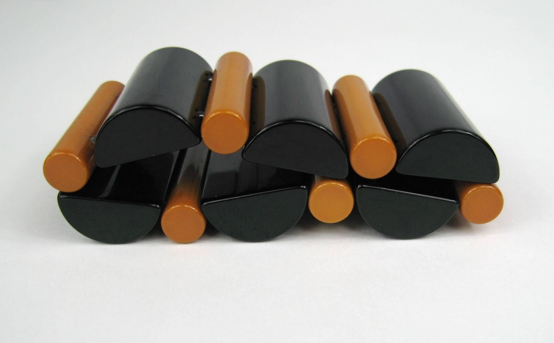 Art déco Trueing Vintage Bakelite Catalin Stretch Wide Black & Butterscotch 1930's  en vente