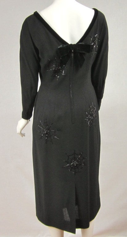 Vintage 1960s Black Widow Spider Wiggle Dress - Wiliam Fox Little Black Dress  In Excellent Condition In Wallkill, NY