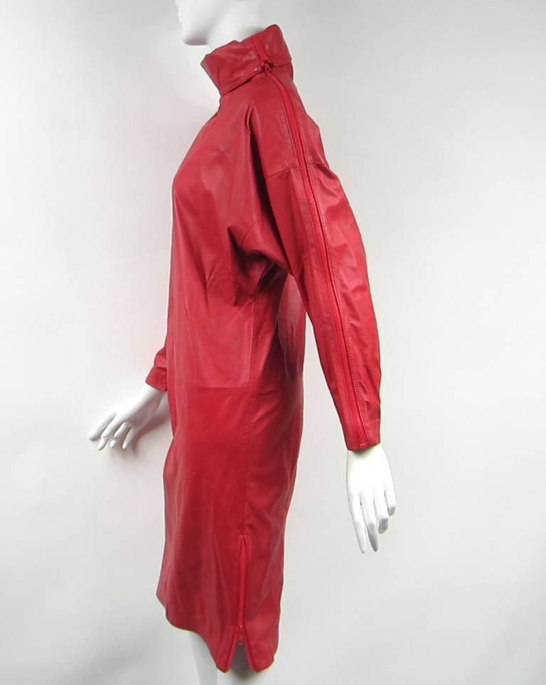 Vintage 1980s Michael Hoban for North Beach Red Zippered Leather Dress In Good Condition For Sale In Wallkill, NY