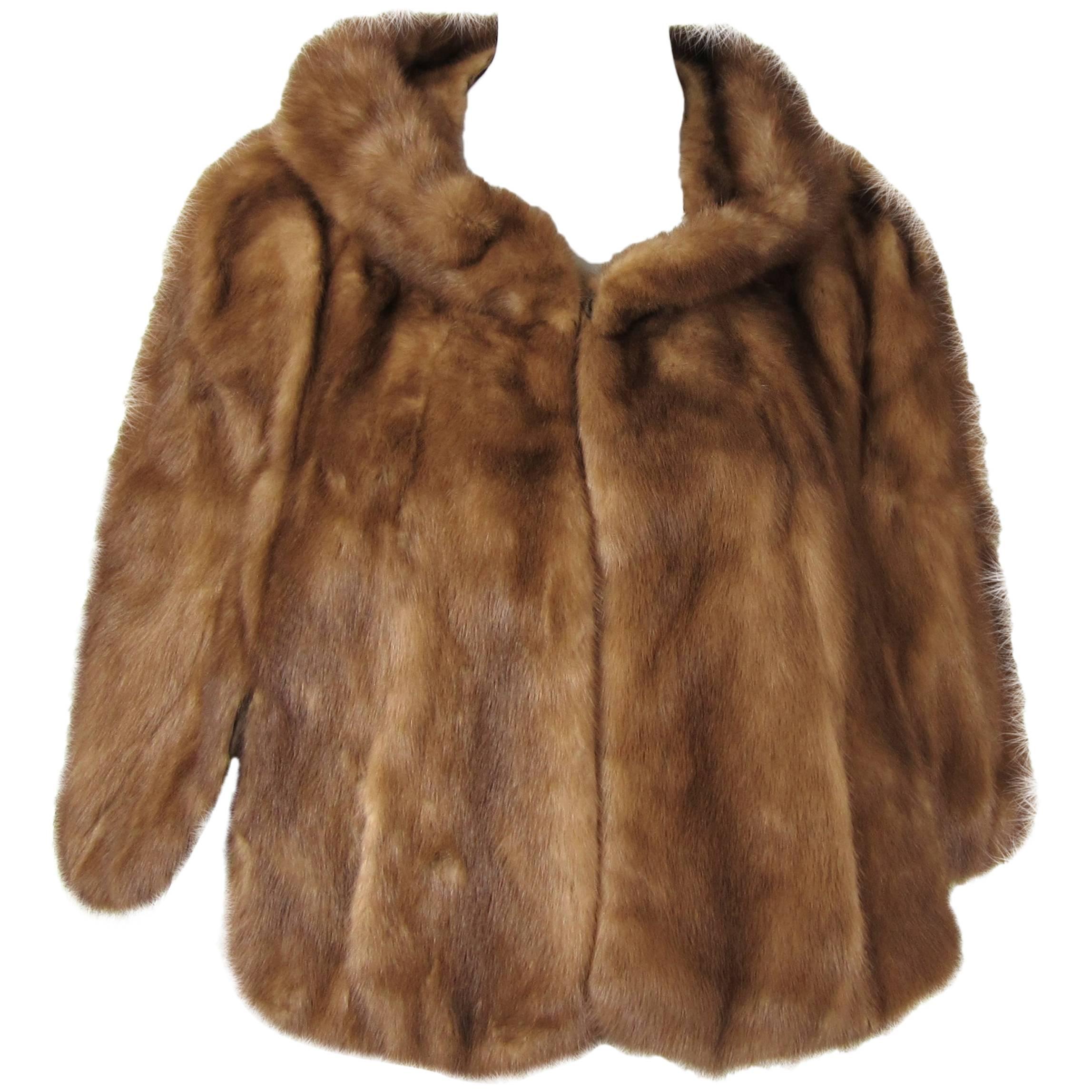  Mink Fur Shrug Stole Jacket Vintage 1960s Timeless Portrait Collar For Sale