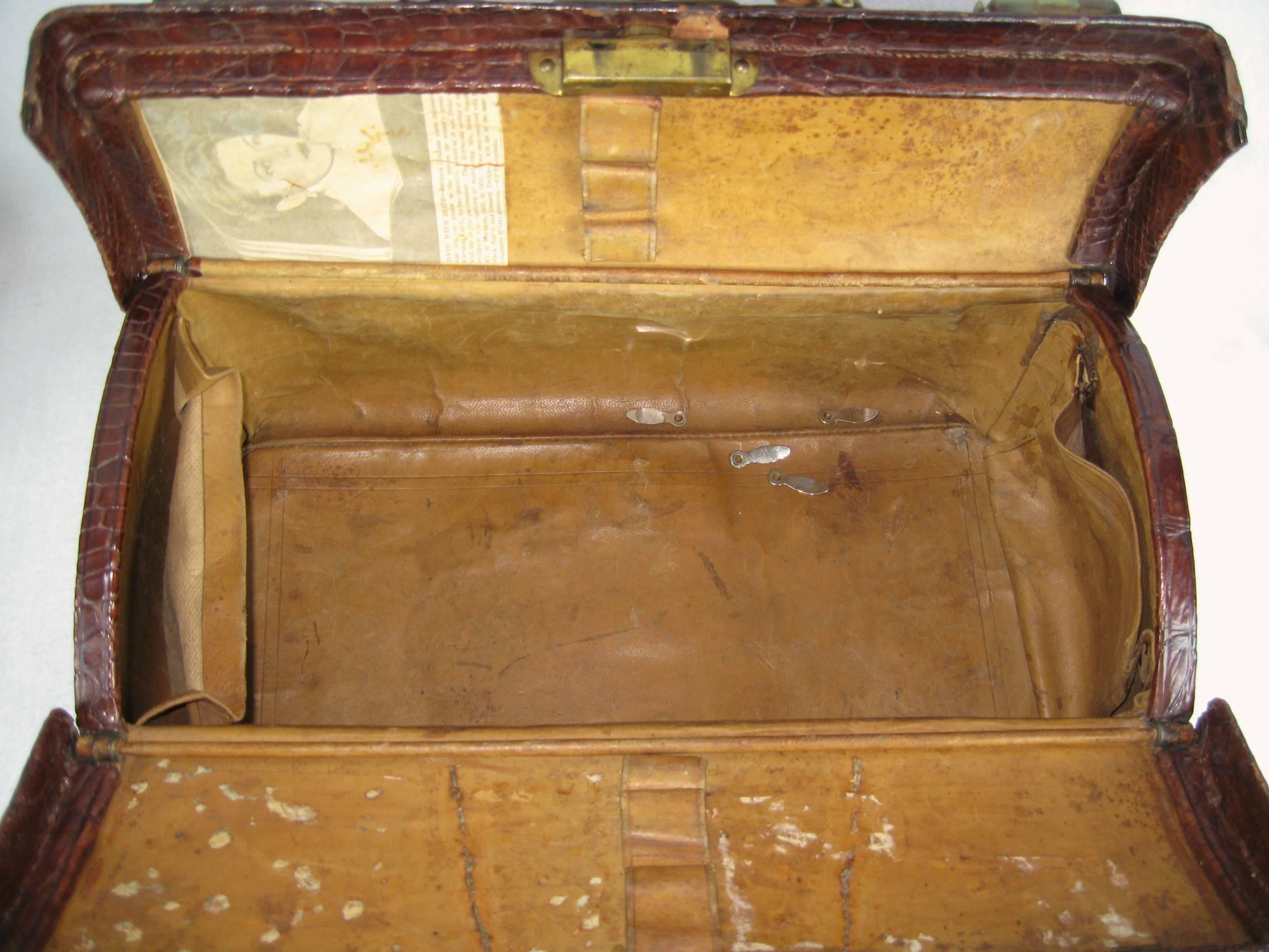 1880's LARGE Alligator Doctor's Bag 4
