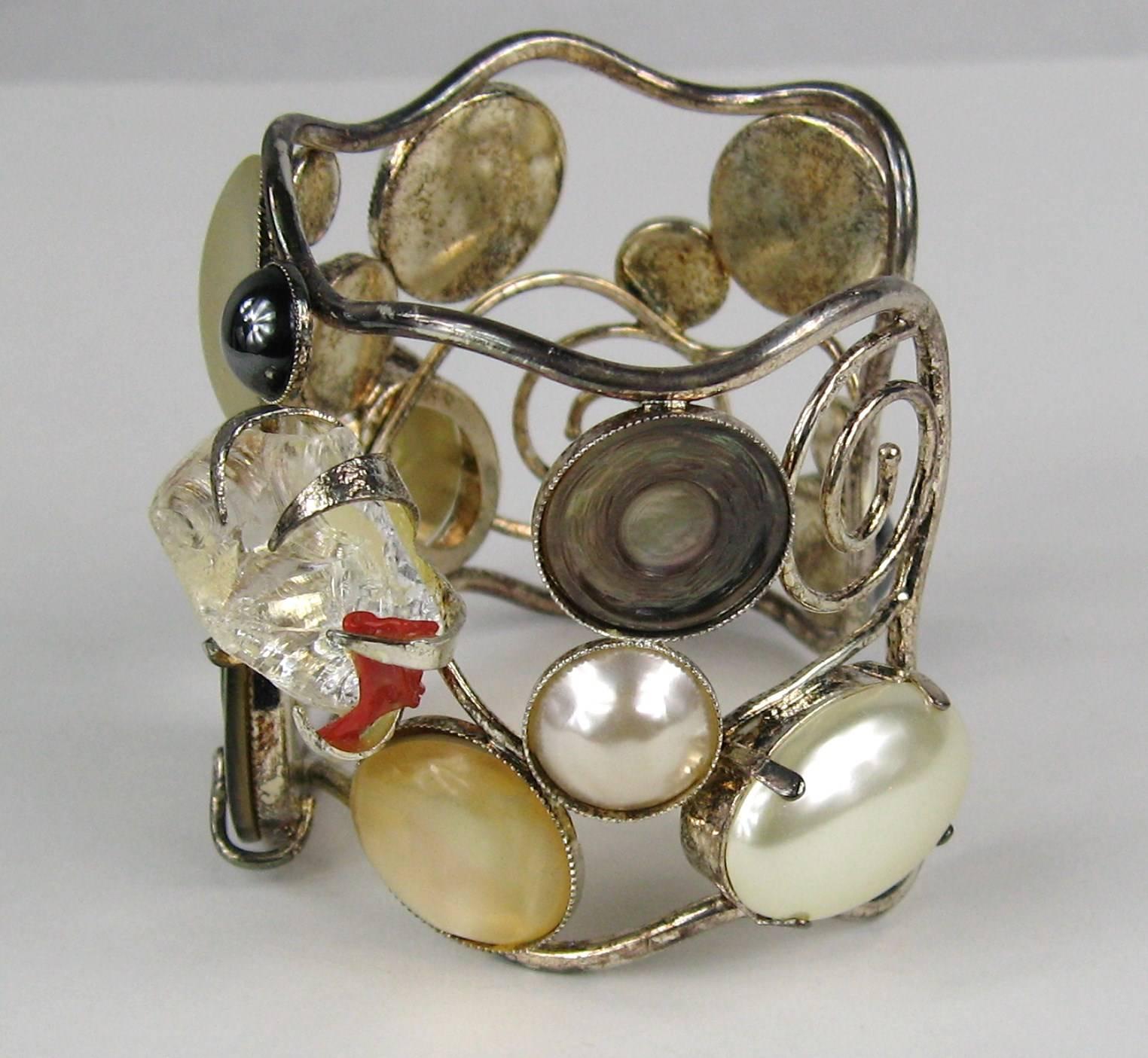 Stunning 1990s Philippe Ferrandis Pearl Cuff Bracelet Never worn  In New Condition For Sale In Wallkill, NY
