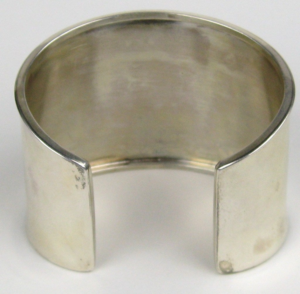 Carol Felley Bracelet manchette large 3D WOLF en argent sterling jamais porté, années 1990  en vente 1