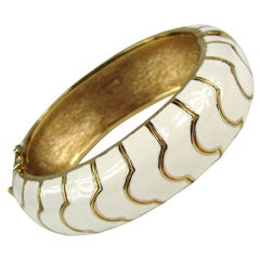 1980s Ciner Cream Enameled Bracelet New, Never worn