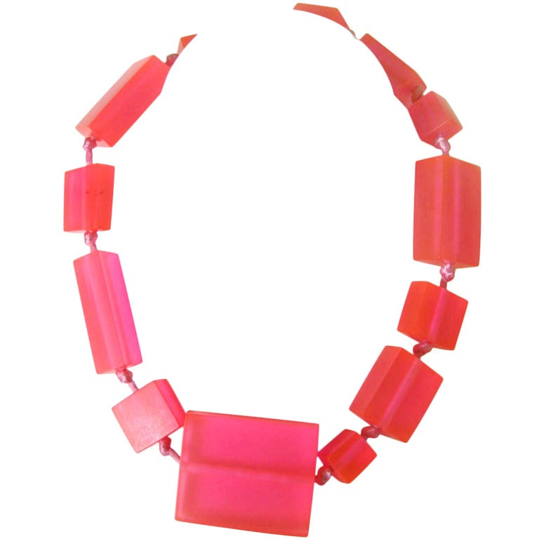 Neon Pink Ugo Correani Block Necklace New Never worn 1980s For Sale