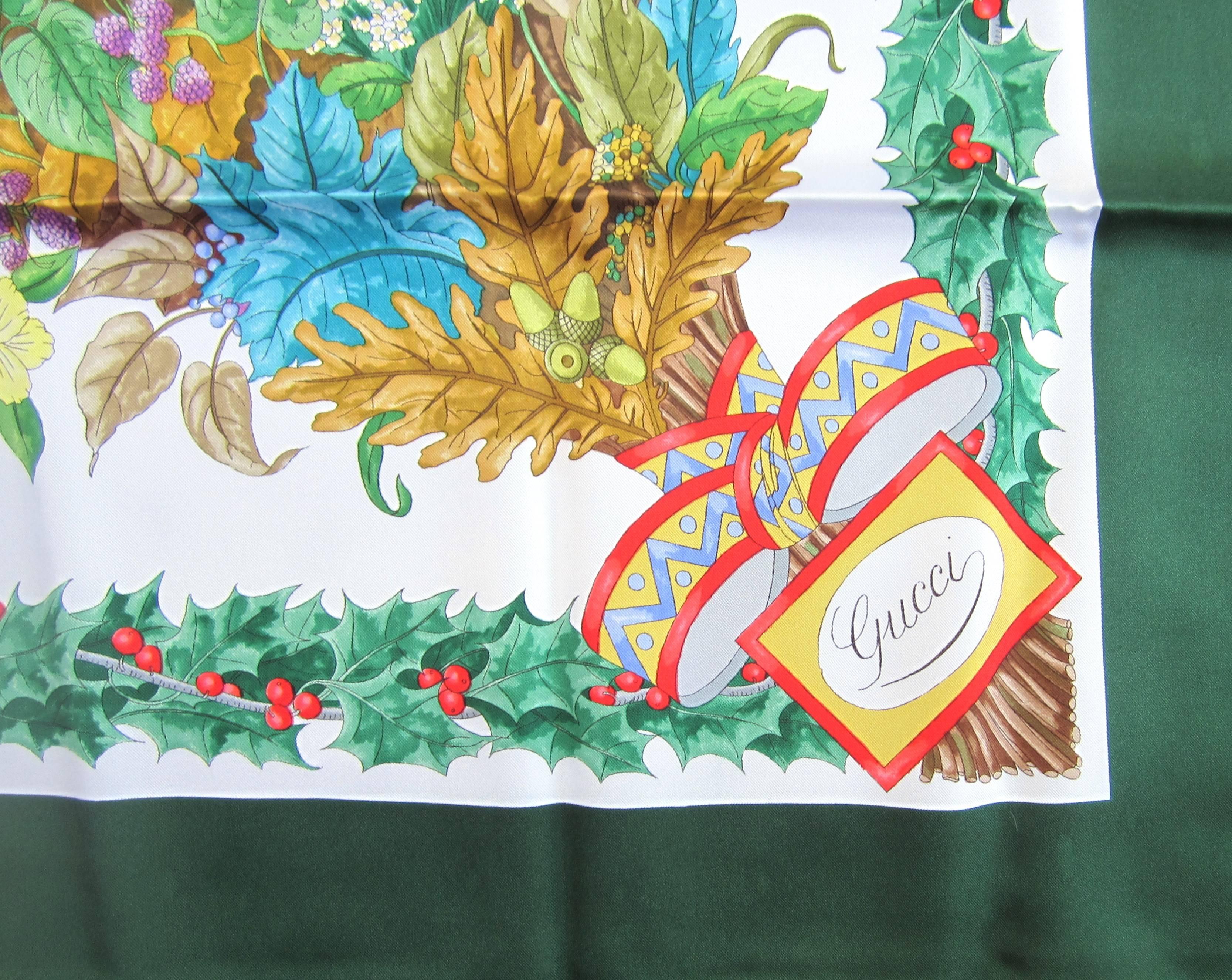 Gucci Silk Scarf Green Holly Motif New, Never worn 1990s In New Condition In Wallkill, NY