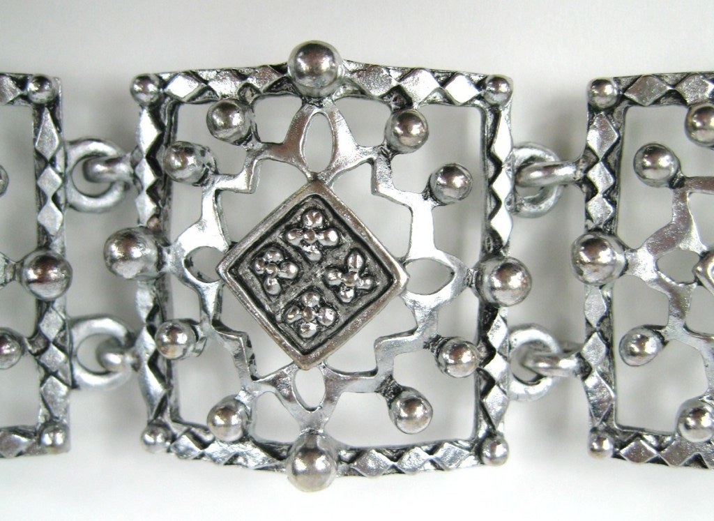 Women's Karl Lagerfeld Silver Studded Link Bracelet 1990s For Sale