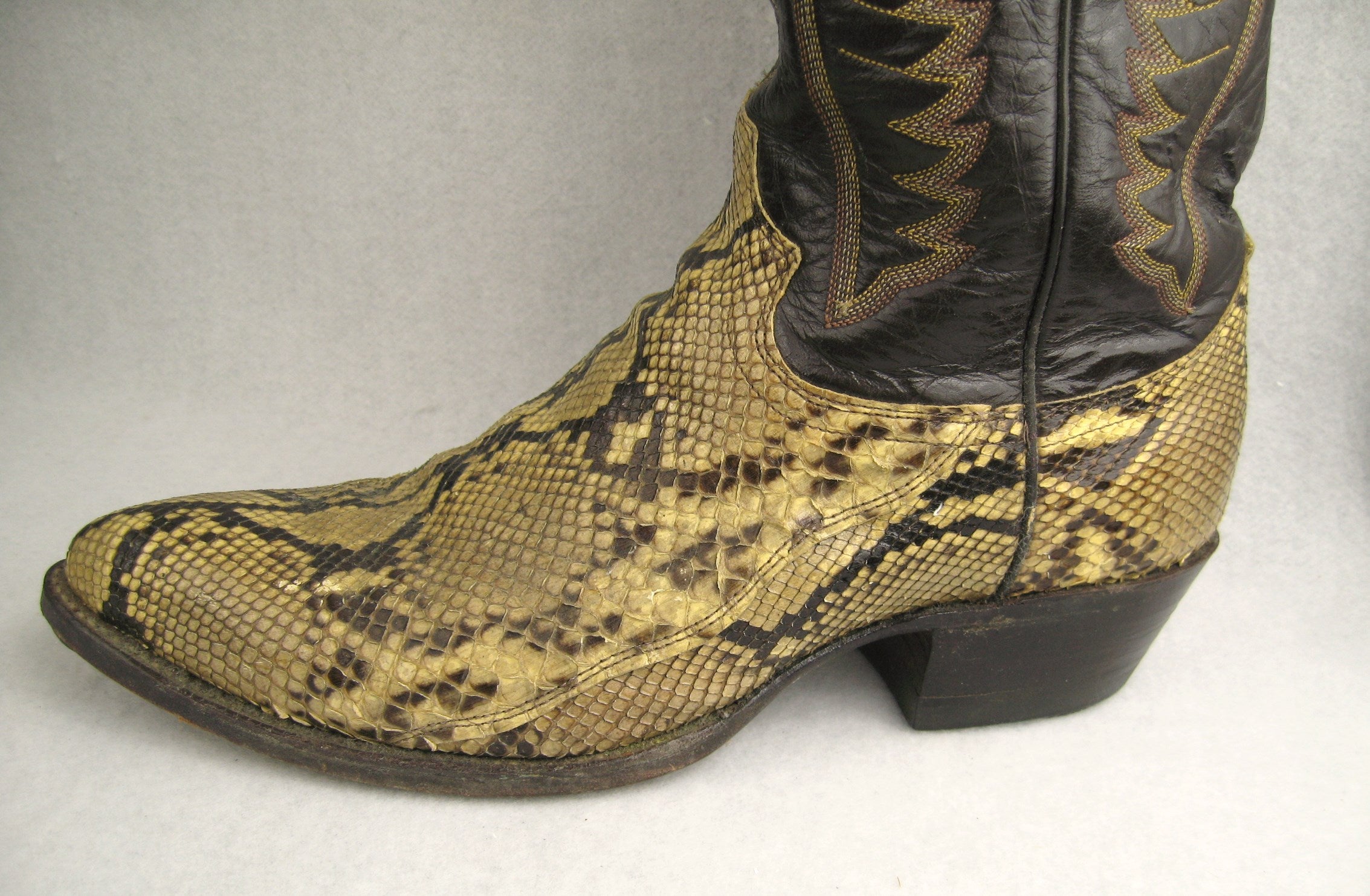 justin snake skin boots