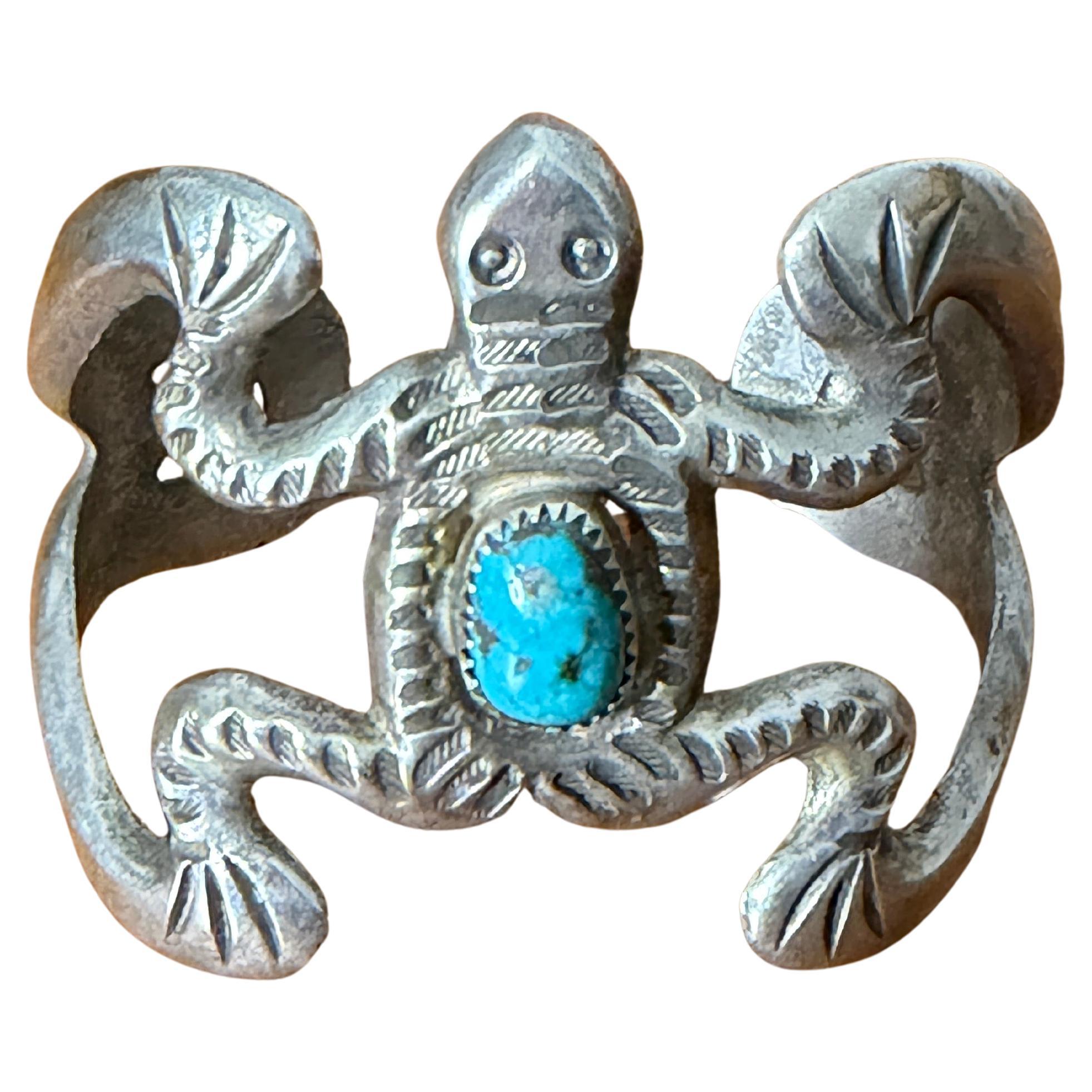 Sterling Silver Bracelet Sand cast Frog Cuff Native American Navajo For Sale