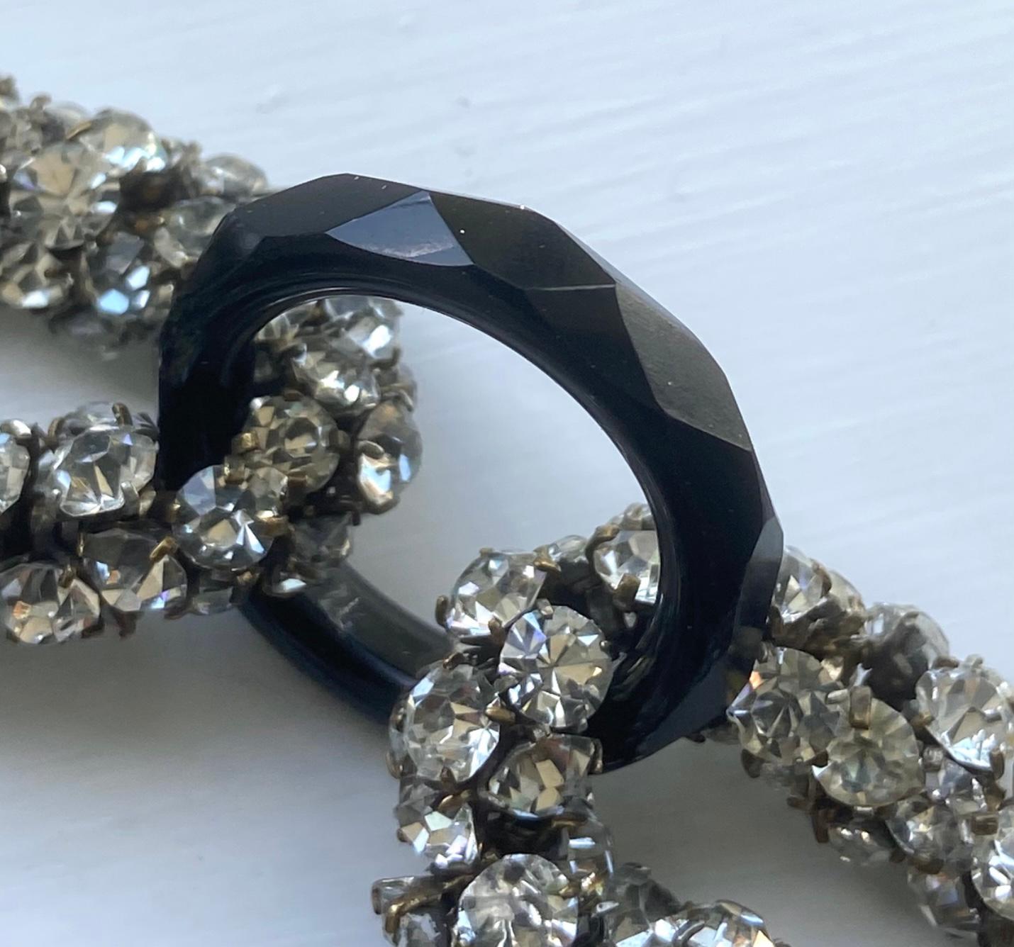 Femenino o masculino Chanel Años 20 Pedrería y  Collar de cristal de ónix