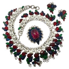 Collana con ciondolo e orecchini di Robert Sorrell