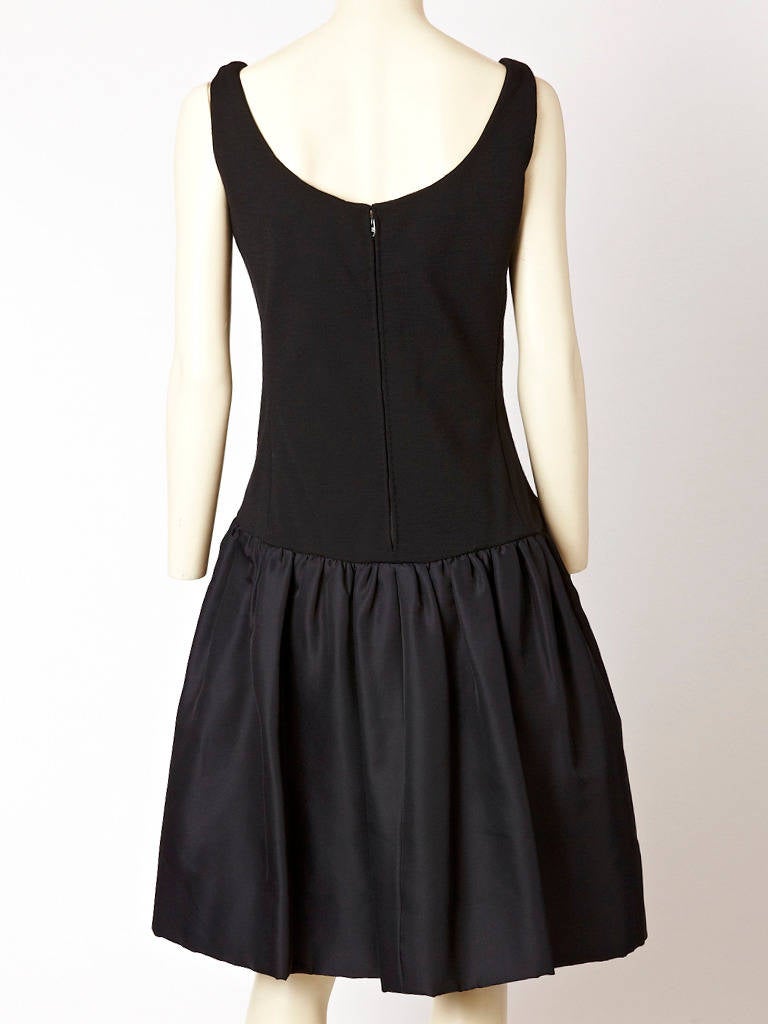 Geoffrey Beene Cocktail Dress With A Sweetheart Neckline In Excellent Condition In New York, NY