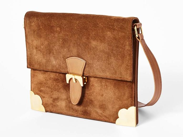 Lederer Suede Shoulder Bag With Gold Detail At 1stdibs Lederer Fawn Colored Adjule Strap Shoulder Bag Lined In Leather With Gold