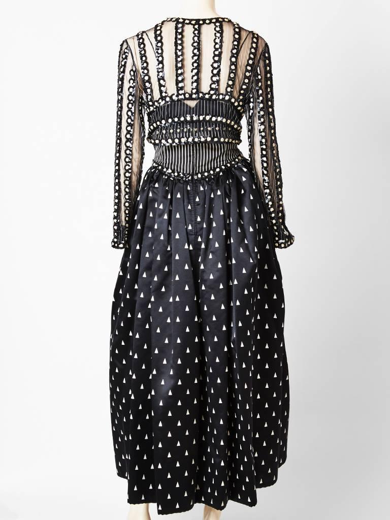 Schwarz-weißes Kleid von Geoffrey Beene mit perlenbesetzter Jacke  im Angebot 1