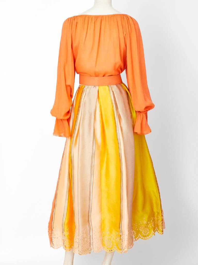 Oscar de la Renta Chiffon and Organza Gypsy Ensemble In Good Condition In New York, NY