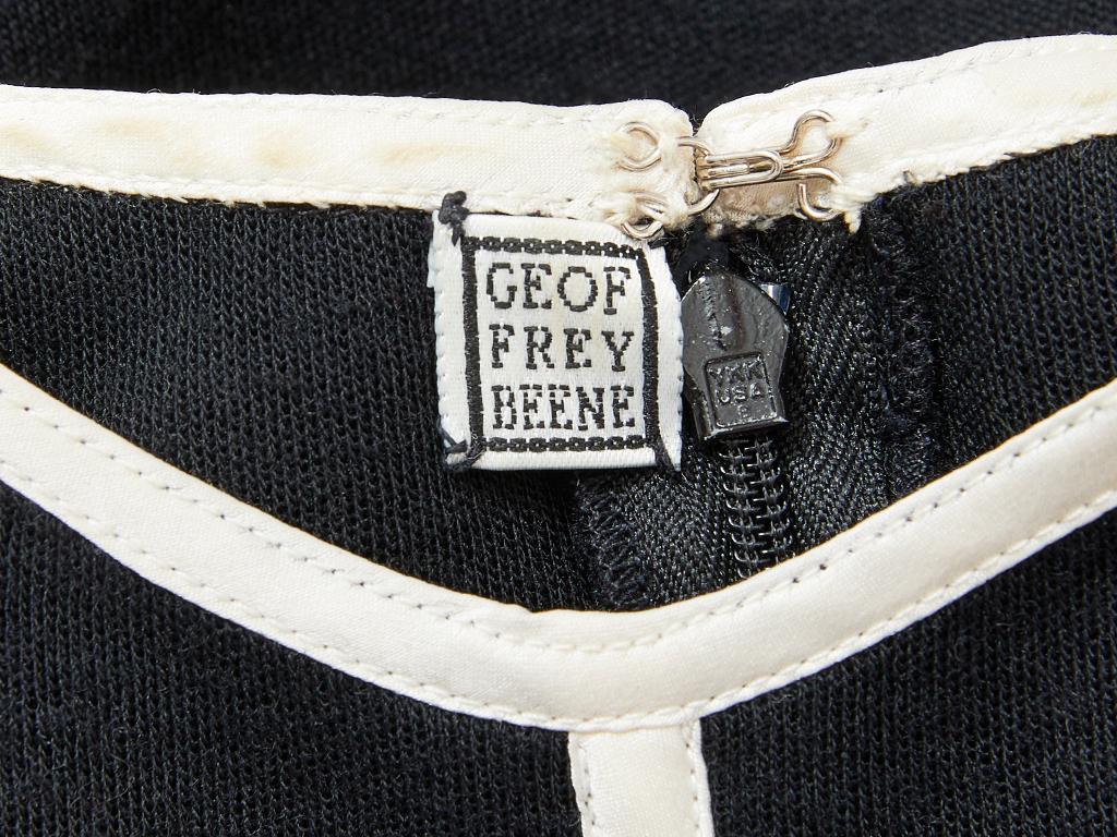 Geoffrey Beene - Robe en jersey de laine noir et blanc Excellent état - En vente à New York, NY