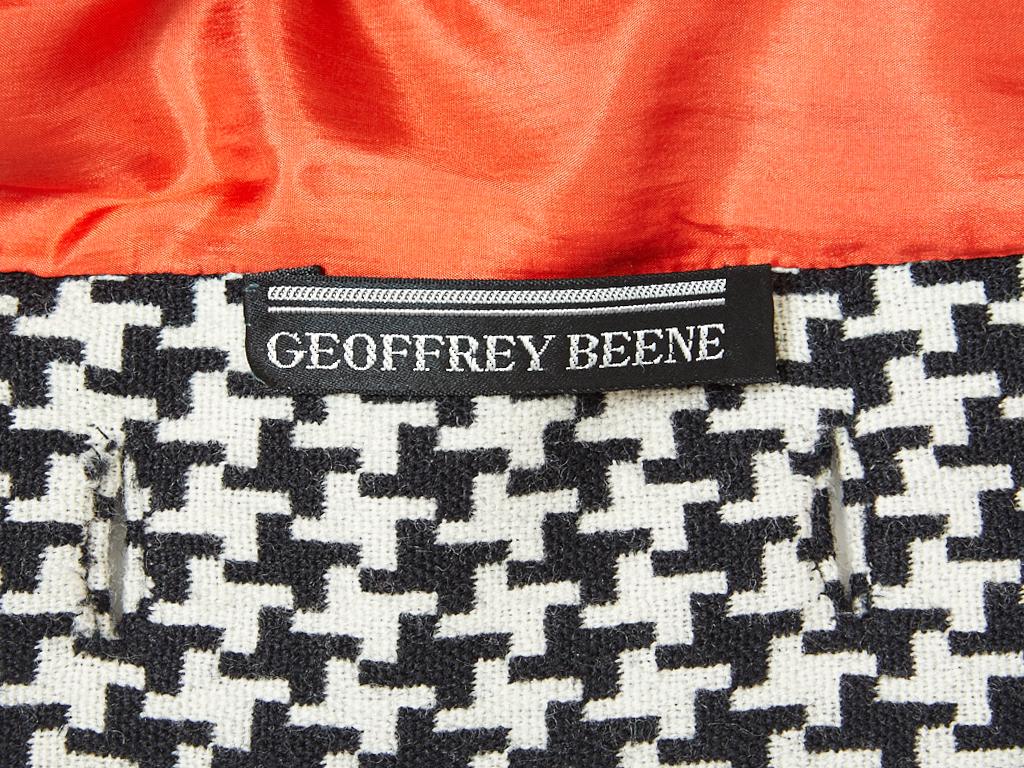 Geoffrey Beene Houndstooth Pattern Tunic and  Skirt Ensemble In Excellent Condition In New York, NY